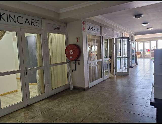 97M² BUSINESS FOR SALE IN JEFFREYS BAY CENTRAL